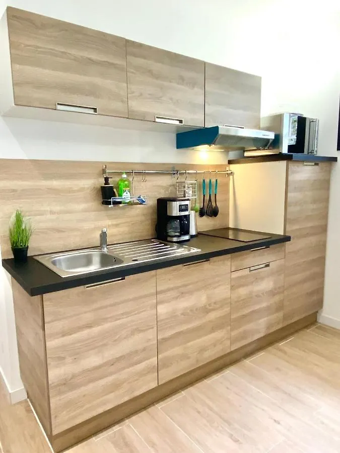 Stud West Apartment Lorient